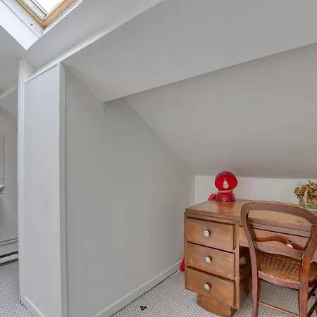 Authentic And Stylish Parisian - 14 *